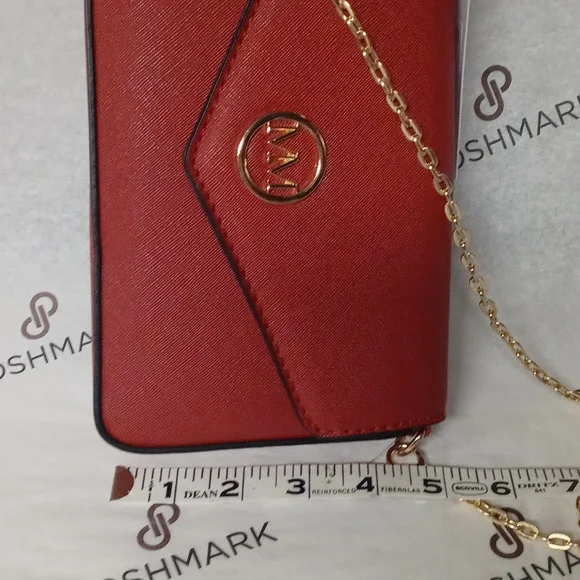 Marilyn Monroe Red Crossbody Chain Cardinal Red Clutch - Picture 6 of 10